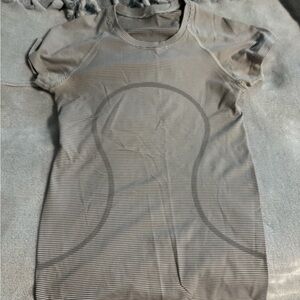 lululemon athletica Gray Striped Short Sleeve Tee